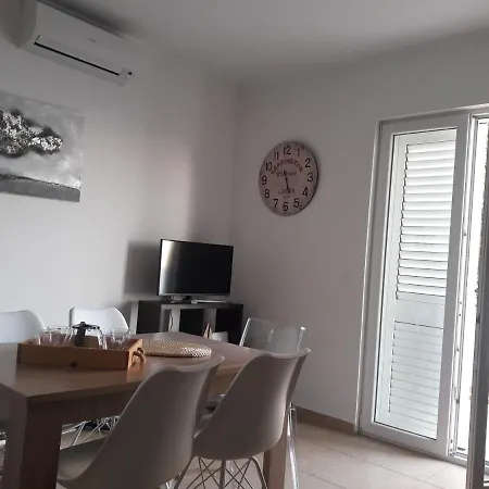 Apartment Tea Primosten Exterior photo